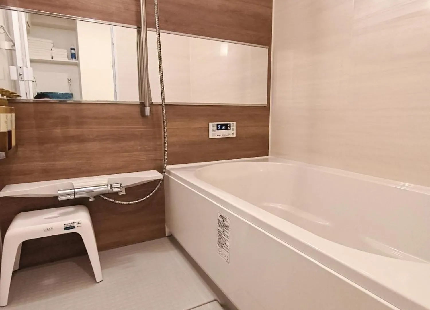 Ostay Vermillion Namba Osaka 4*,